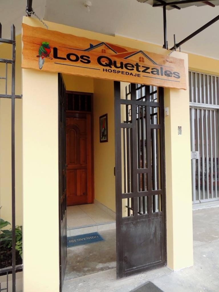 Hospedaje "Los Quetzales De Oxapampa" Exterior photo